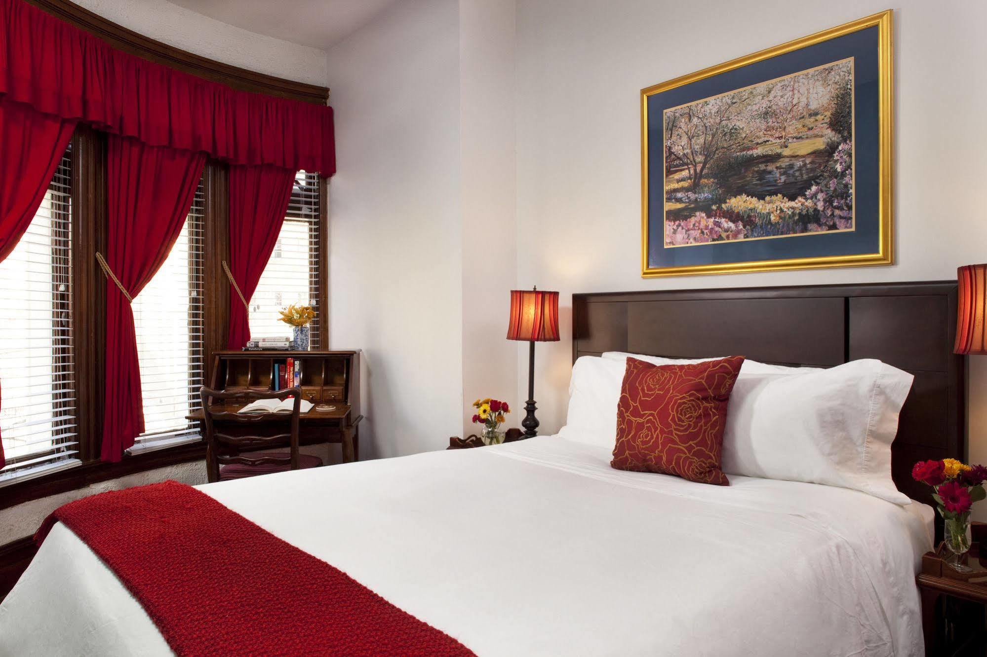 Inn American